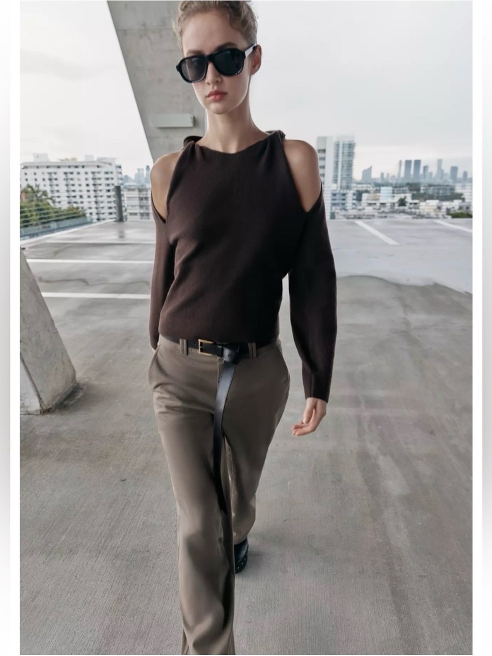 Zara Cut out Knit Top in Dark Brown Small